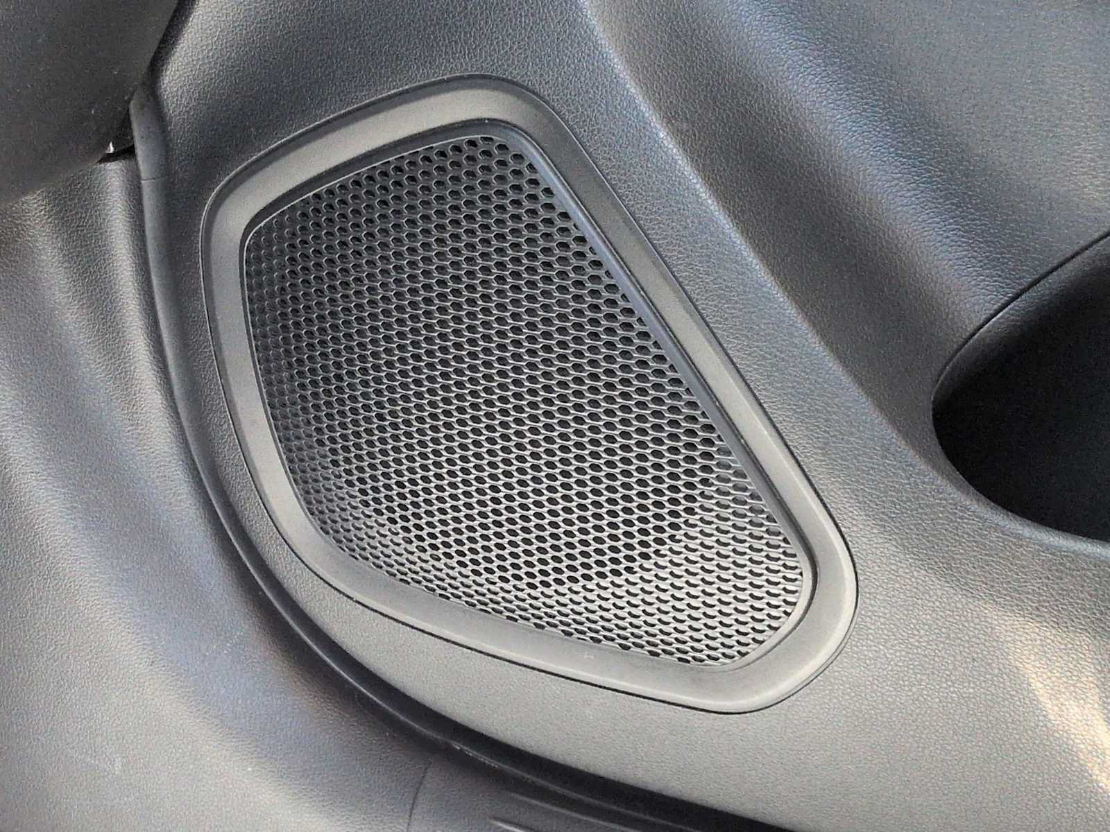 Certified 2021 Hyundai Venue SE FWD image 30