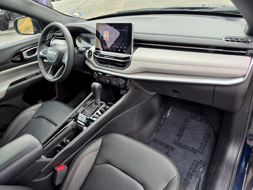 Used 2024 Jeep Compass Limited AWD/4WD image 28