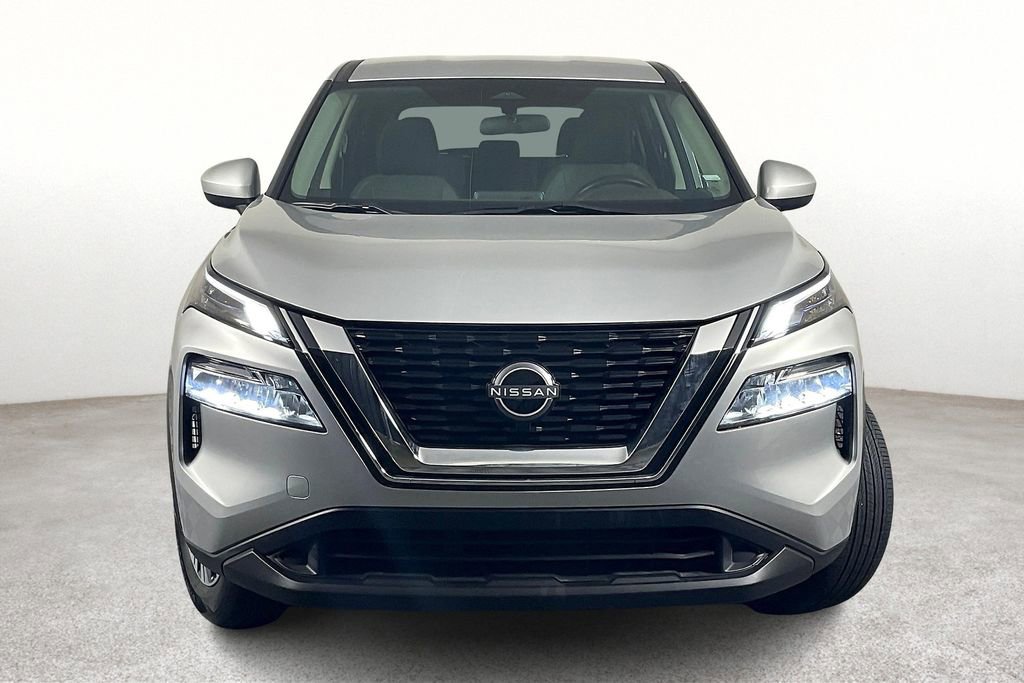 Certified 2023 Nissan Rogue SV image 4