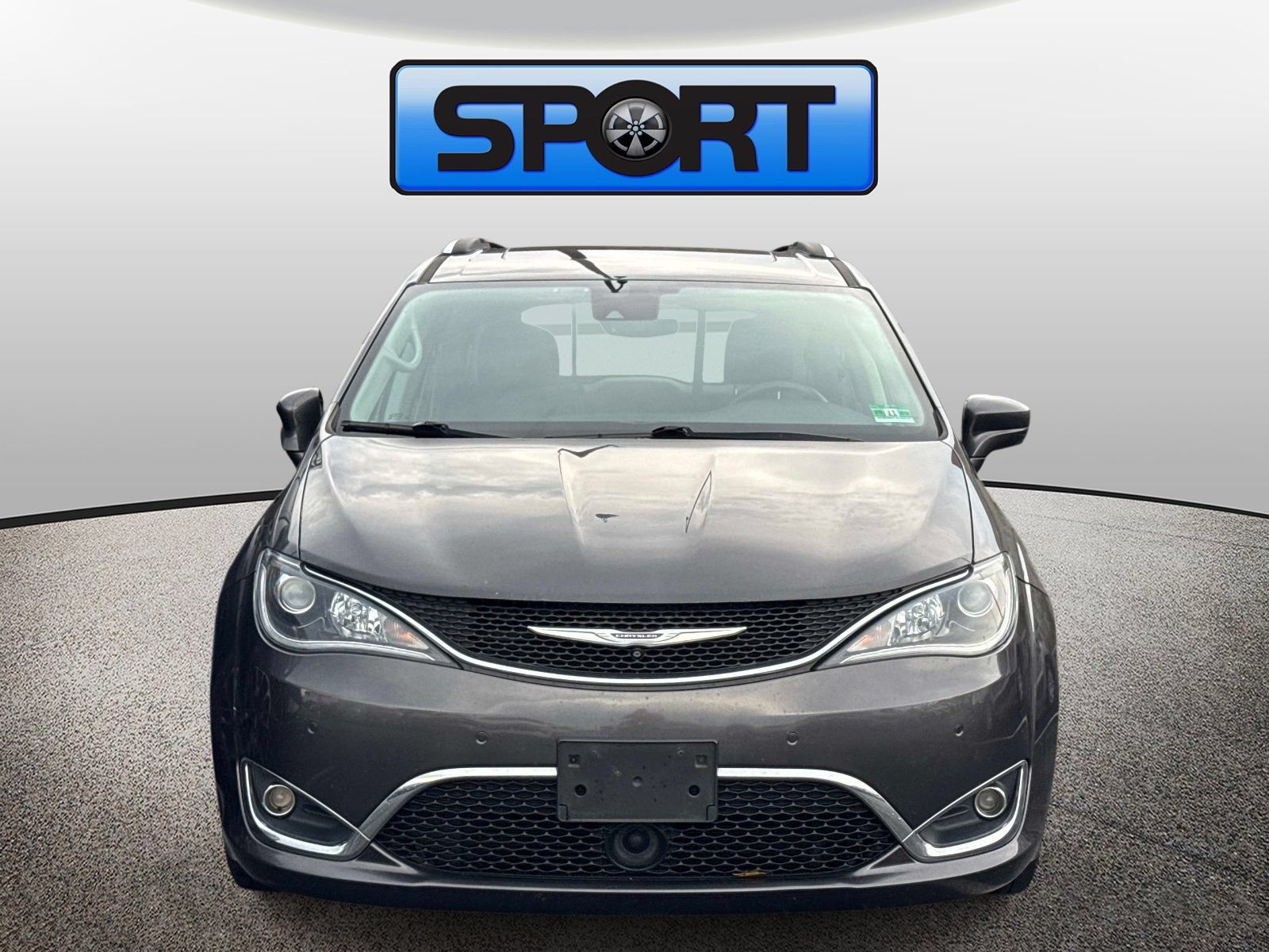 Used 2019 Chrysler Pacifica Touring-L Plus w/ Advanced Safetytec Group FWD image 2