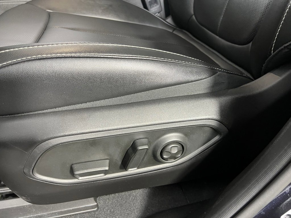 Used 2024 Jeep Grand Cherokee Limited w/ Luxury Tech Group II image 24