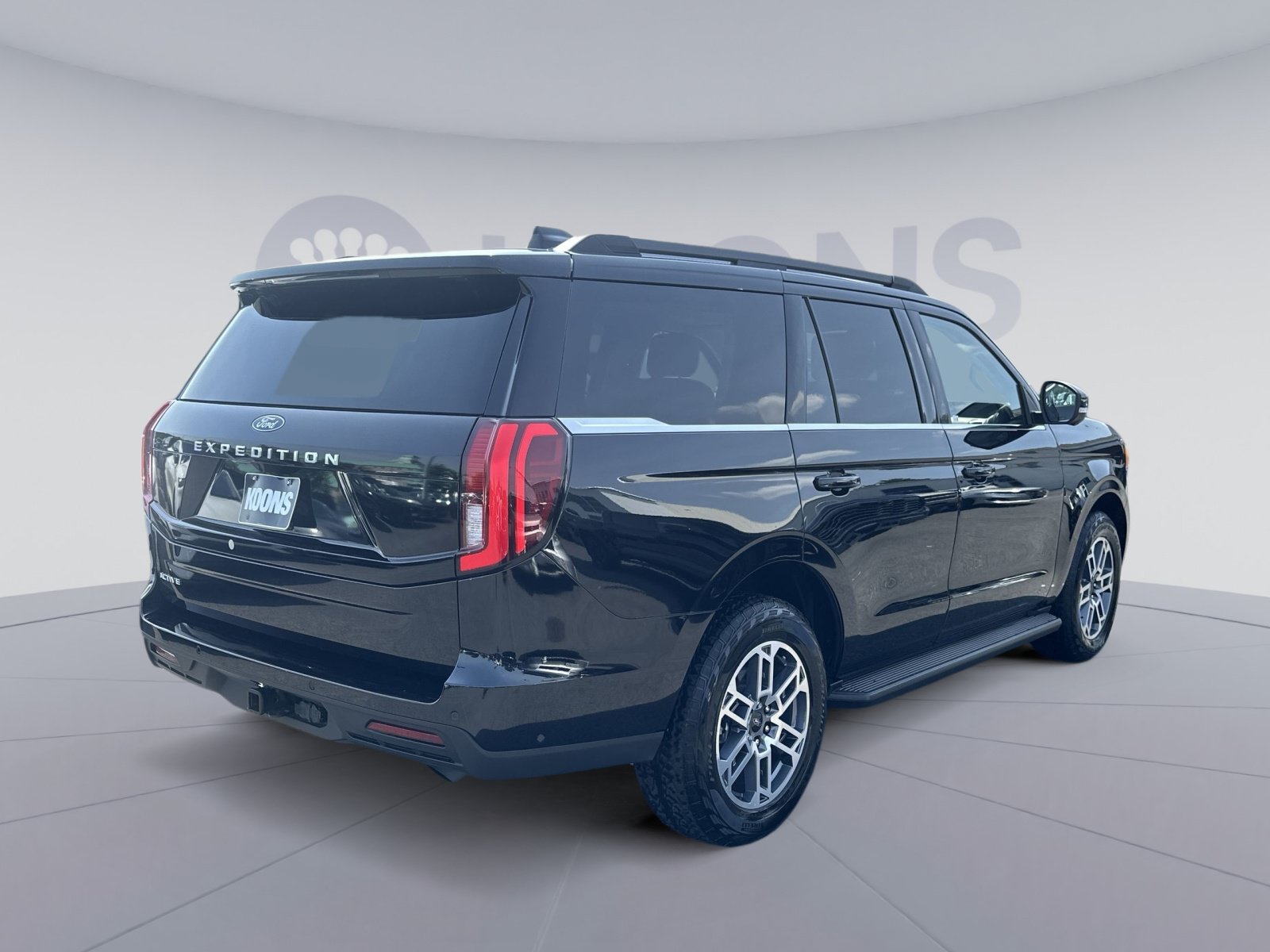 Certified 2025 Ford Expedition Active AWD/4WD image 16
