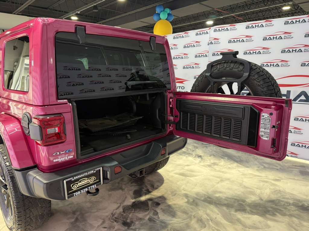 Used 2021 Jeep Wrangler Unlimited Sahara w/ Cold Weather Group AWD/4WD image 49