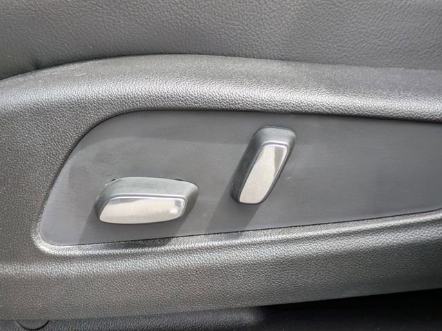 Certified 2024 Cadillac XT5 Luxury image 22