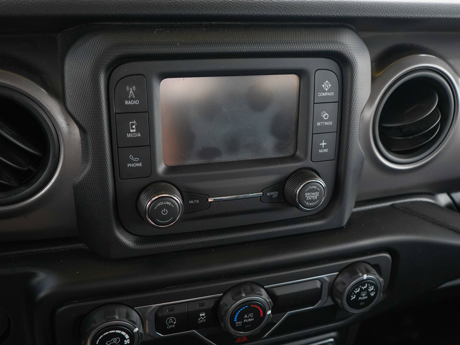 Used 2021 Jeep Wrangler Sport AWD/4WD image 18