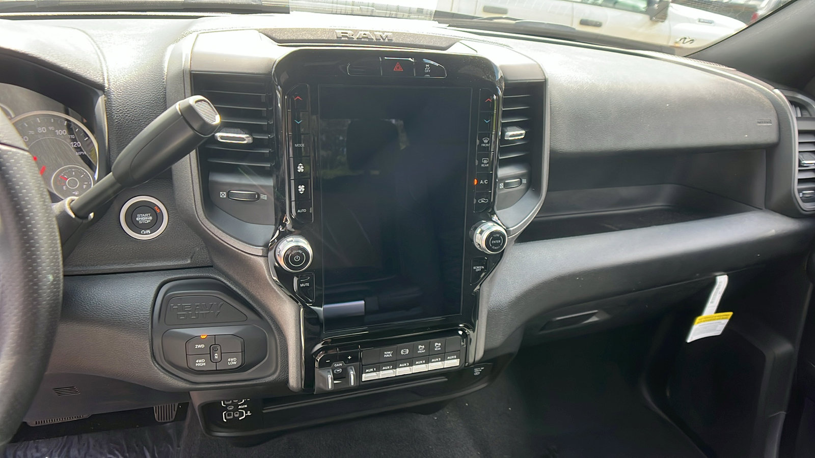 New 2025 RAM 2500 Tradesman image 27