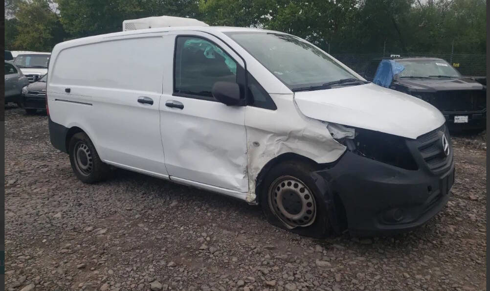 Used 2022 Mercedes-Benz Metris image 48
