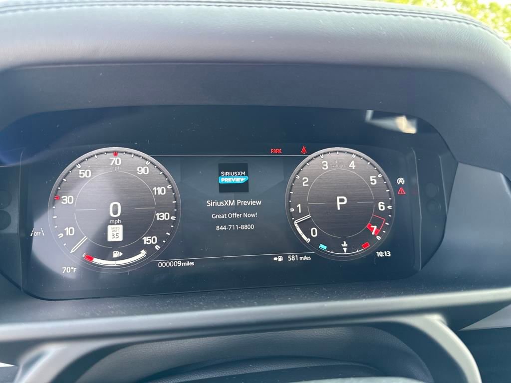 New 2025 Land Rover Defender 90 X-Dynamic SE image 17