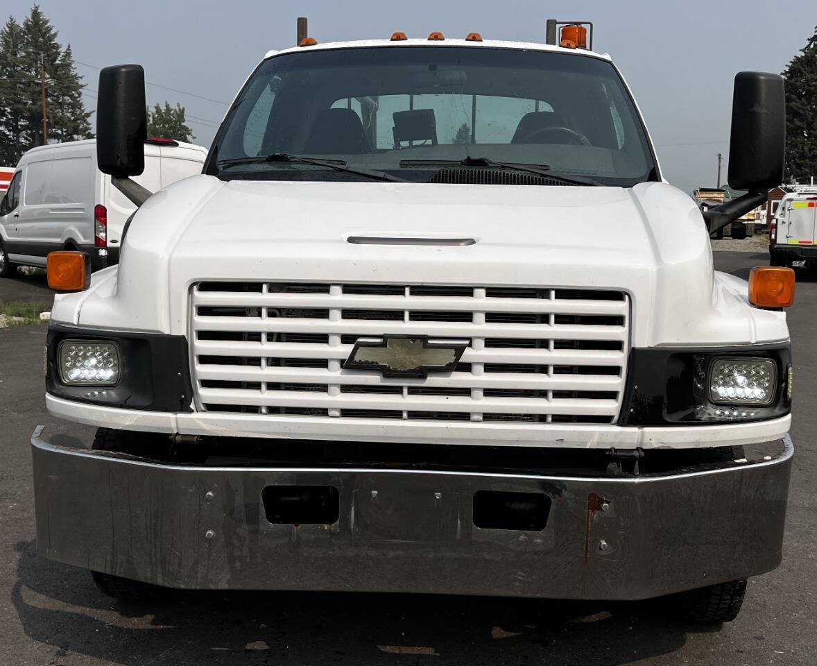 Used 2006 Chevrolet Kodiak C4500 2WD Regular Cab image 2