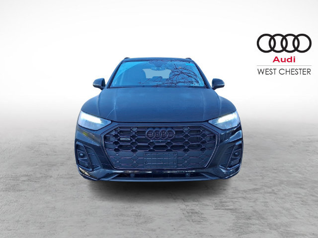 Used 2023 Audi Q5 2.0T Premium Plus w/ Premium Plus Package AWD/4WD image 2