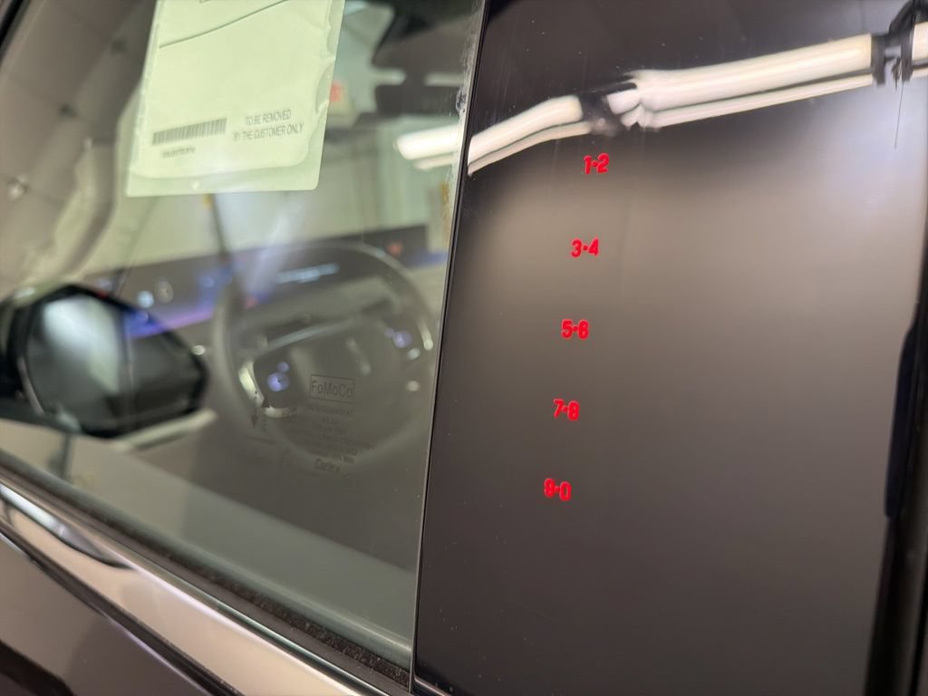 New 2026 Lincoln Navigator Premiere AWD/4WD image 31