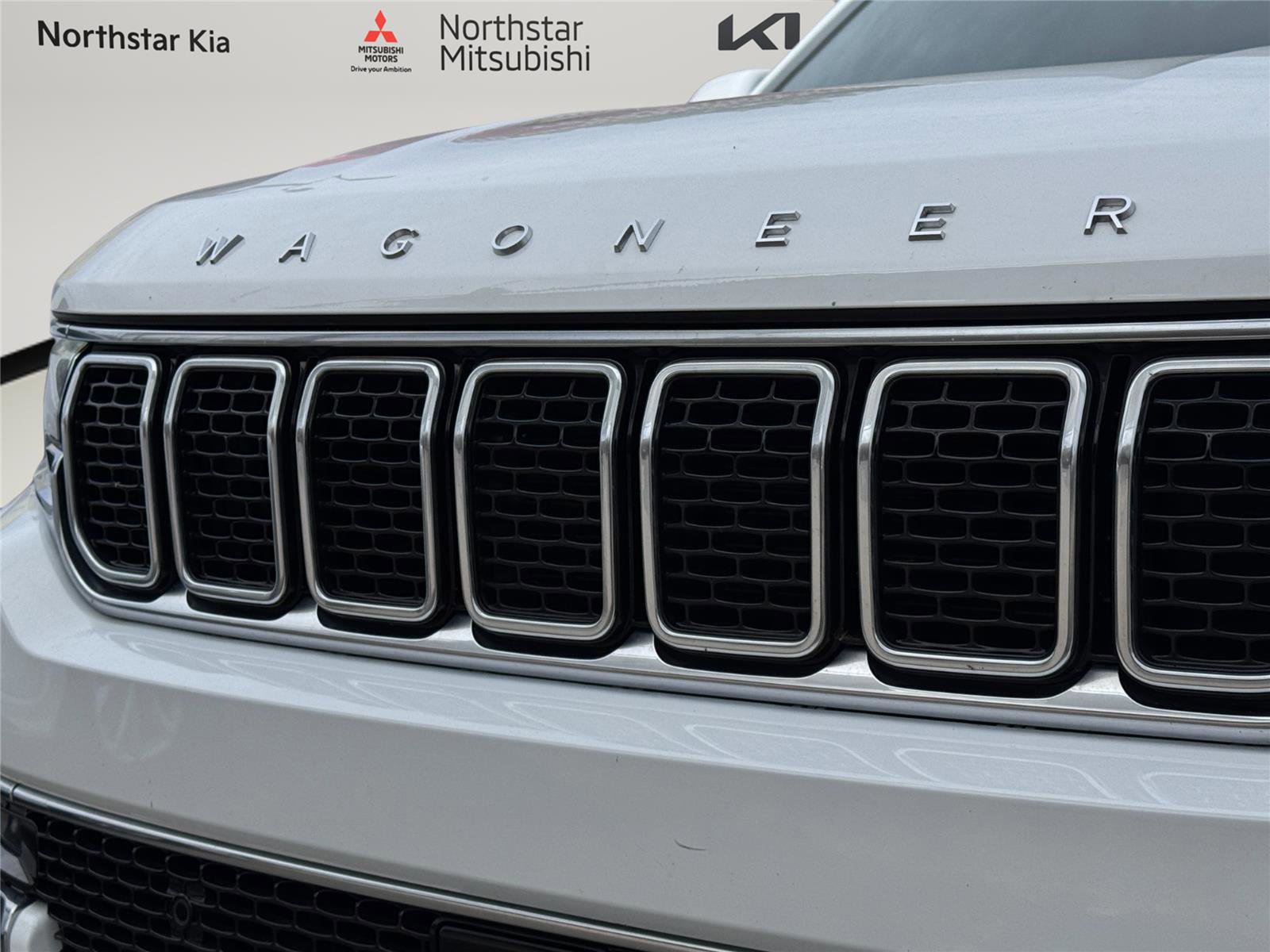 Used 2022 Jeep Wagoneer Series II AWD/4WD image 28
