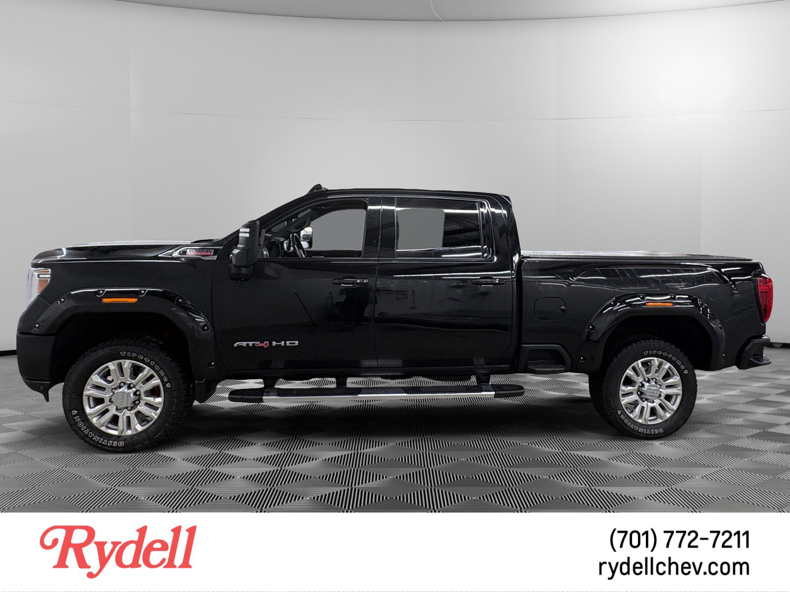 Used 2020 GMC Sierra 3500 AT4 w/ AT4 Premium Package AWD/4WD image 2