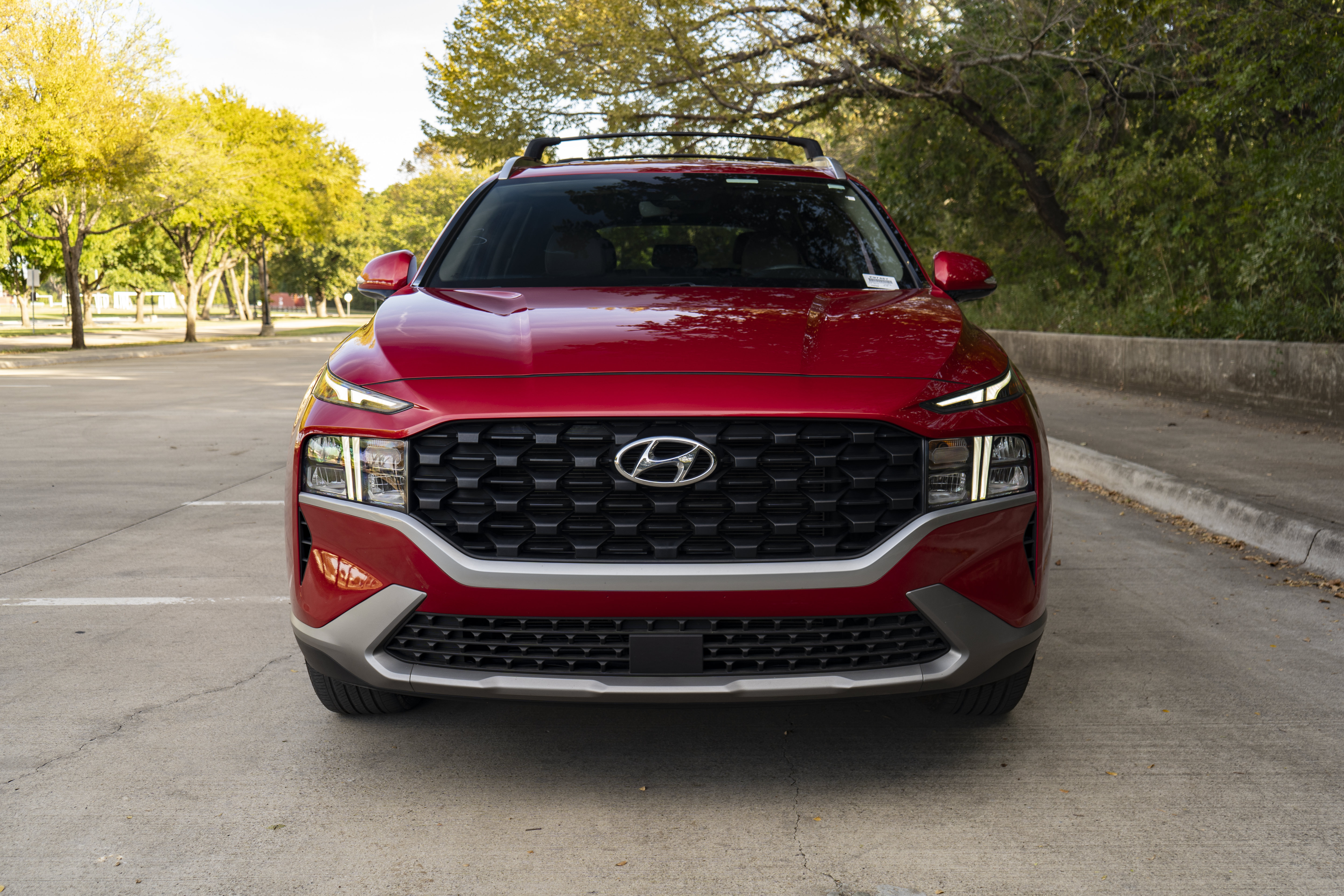 Used 2023 Hyundai Santa Fe SEL FWD image 3