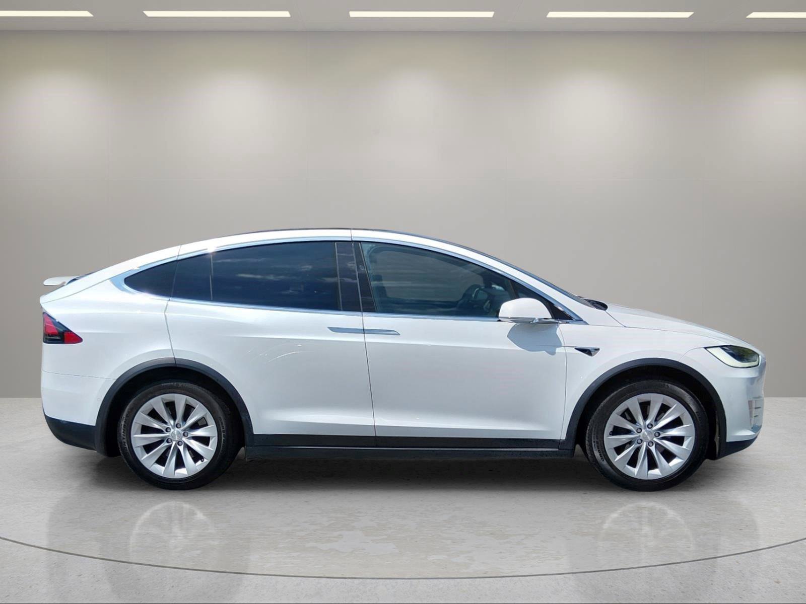 Used 2020 Tesla Model X Long Range AWD/4WD image 6