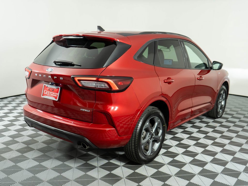 Used 2024 Ford Escape ST-Line image 6