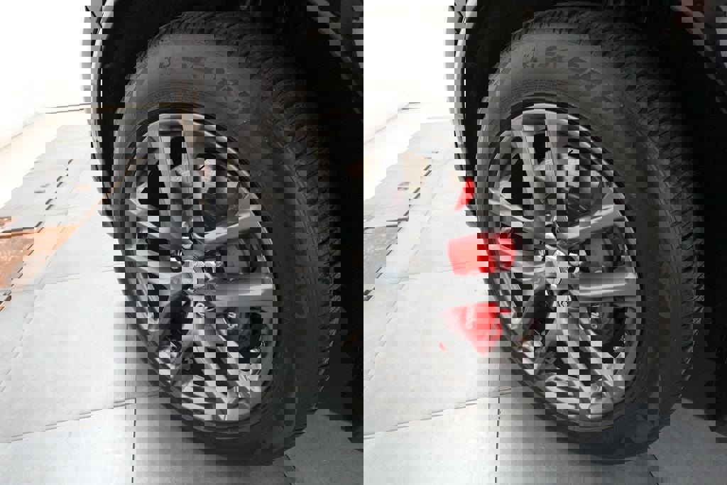 Used 2020 Dodge Durango SRT image 31