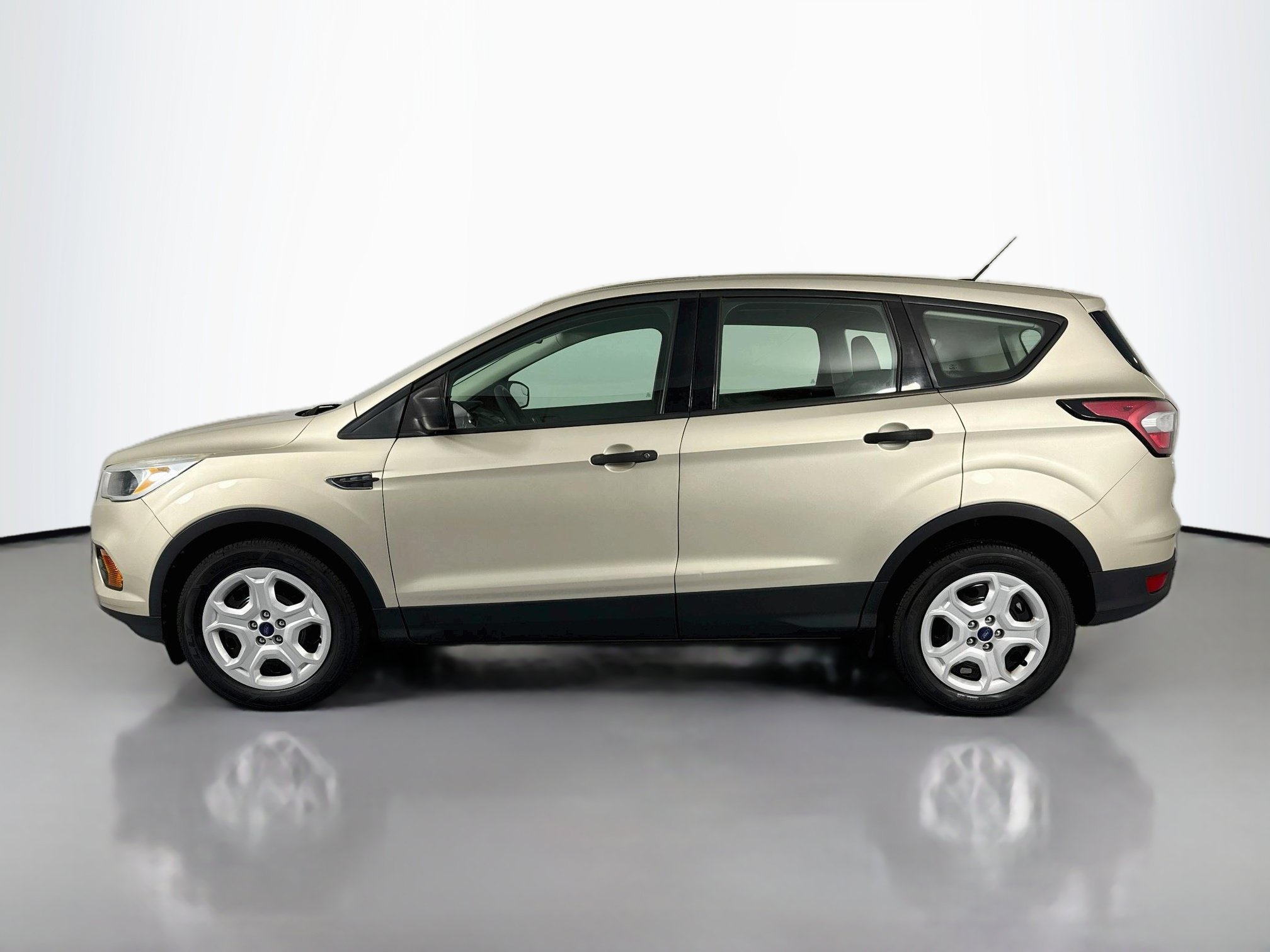 Used 2017 Ford Escape S FWD image 8