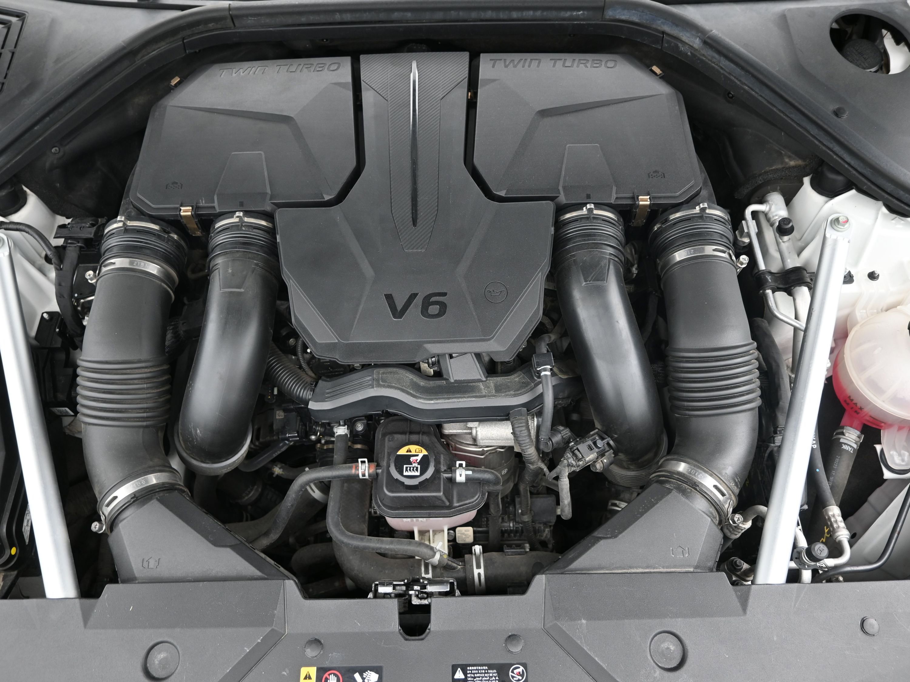 Used 2022 Genesis GV70 3.5T Sport w/ Sport Prestige Package image 30