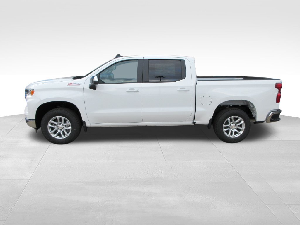 New 2026 Chevrolet Silverado 1500 LT w/ Z71 Off-Road Package AWD/4WD image 3