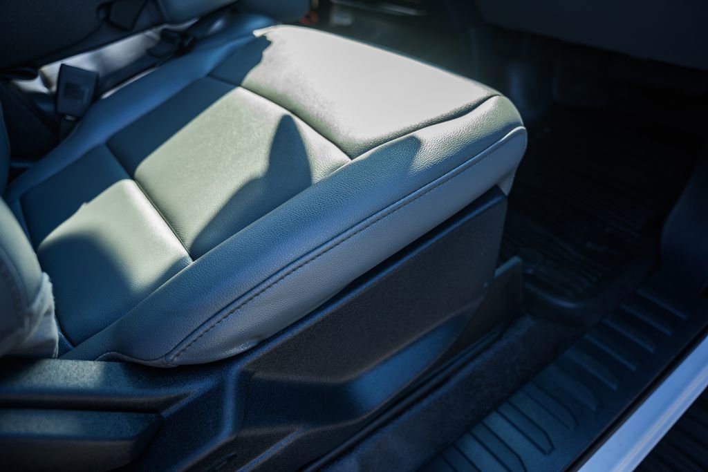 Used 2023 Ford F350 XL w/ Snow Plow Prep Package image 40