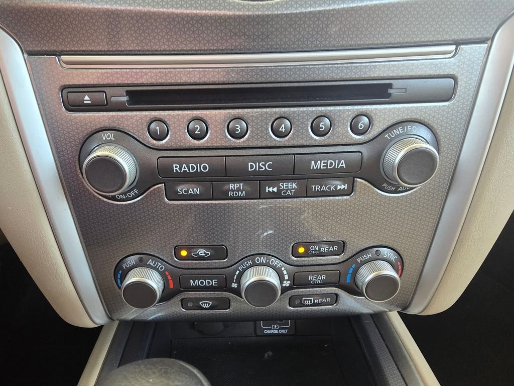 Used 2019 Nissan Pathfinder SL FWD image 20
