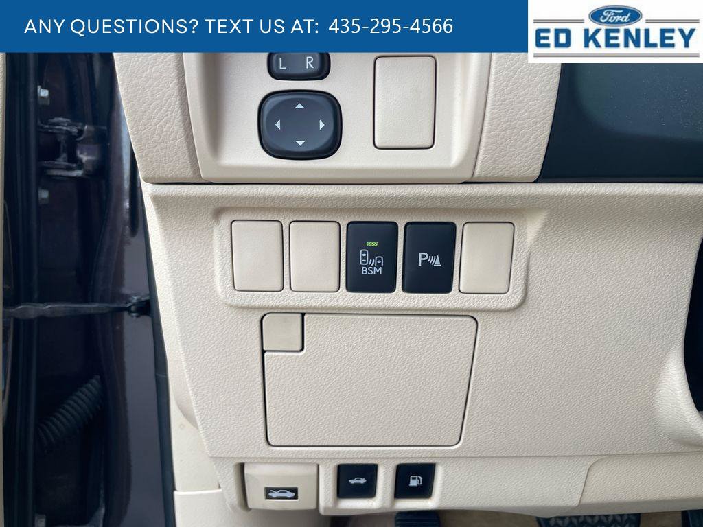 Used 2014 Lexus ES 350 w/ Premium Package FWD image 23
