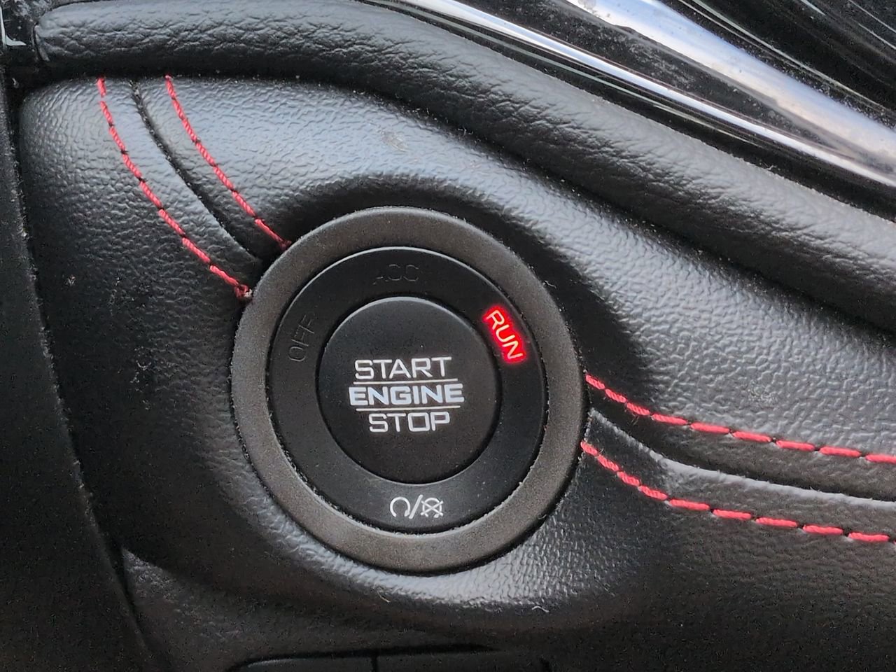 Certified 2023 Dodge Durango R/T RWD image 28