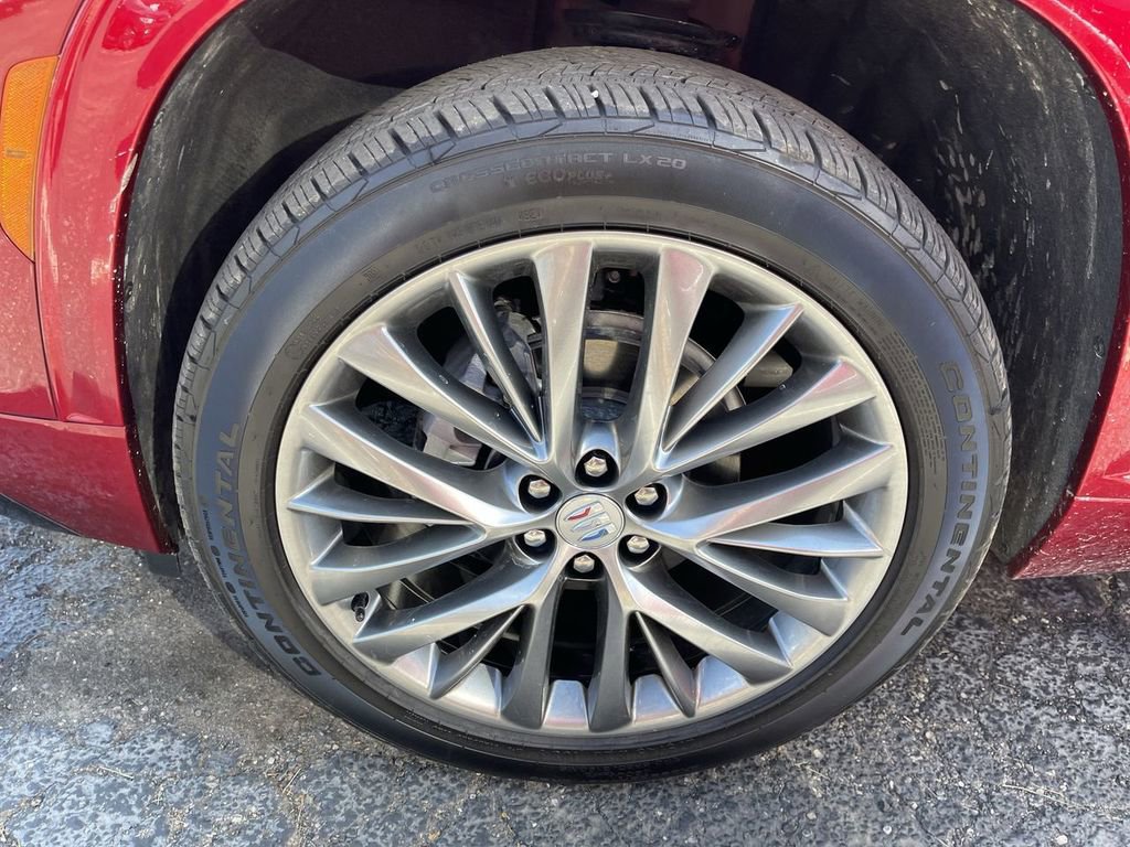 Used 2025 Buick Enclave Avenir w/ Trailering Package, 5000 lbs. image 2