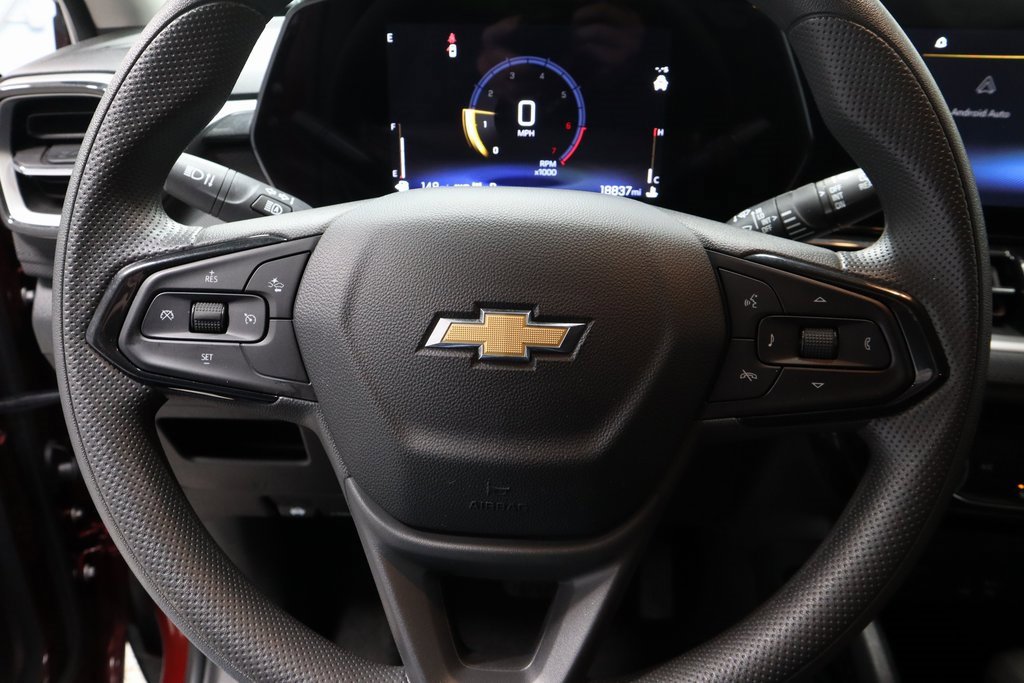 Used 2025 Chevrolet TrailBlazer LT w/ Driver Confidence Package image 30