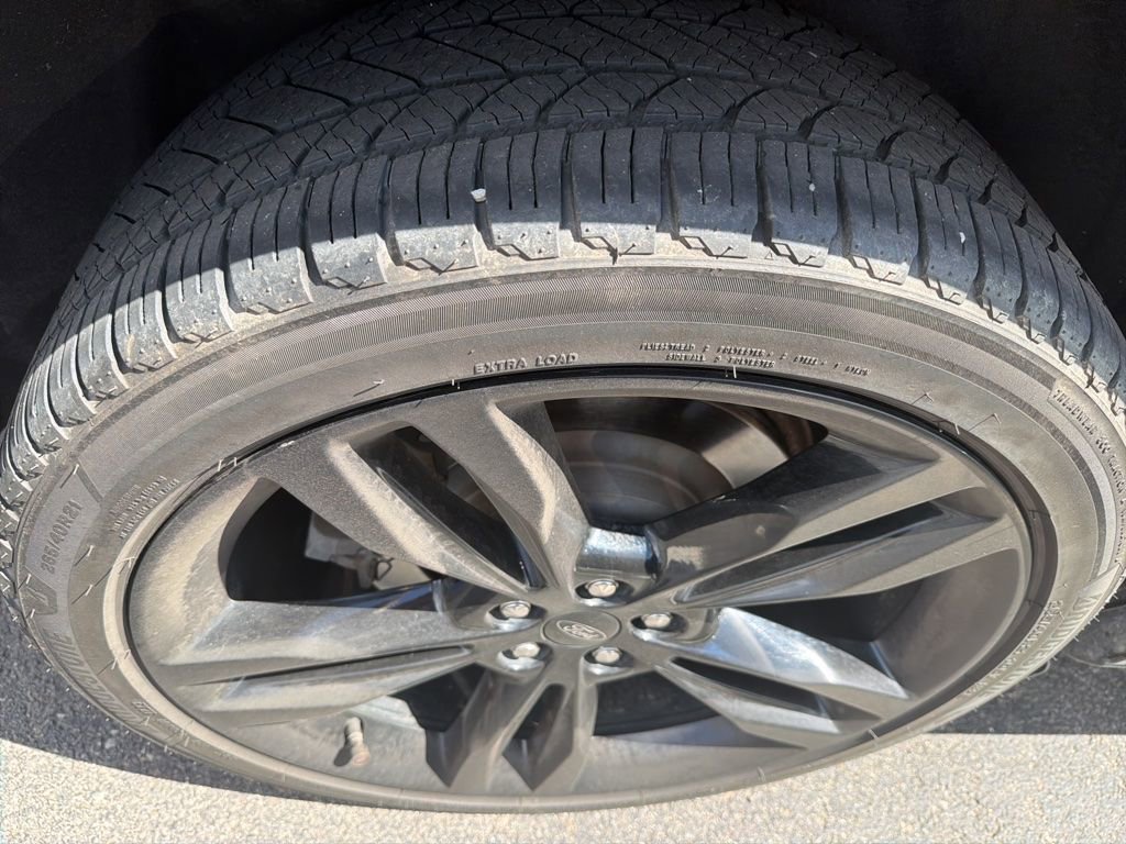 Certified 2021 Ford Edge ST w/ Equipment Group 401A image 5