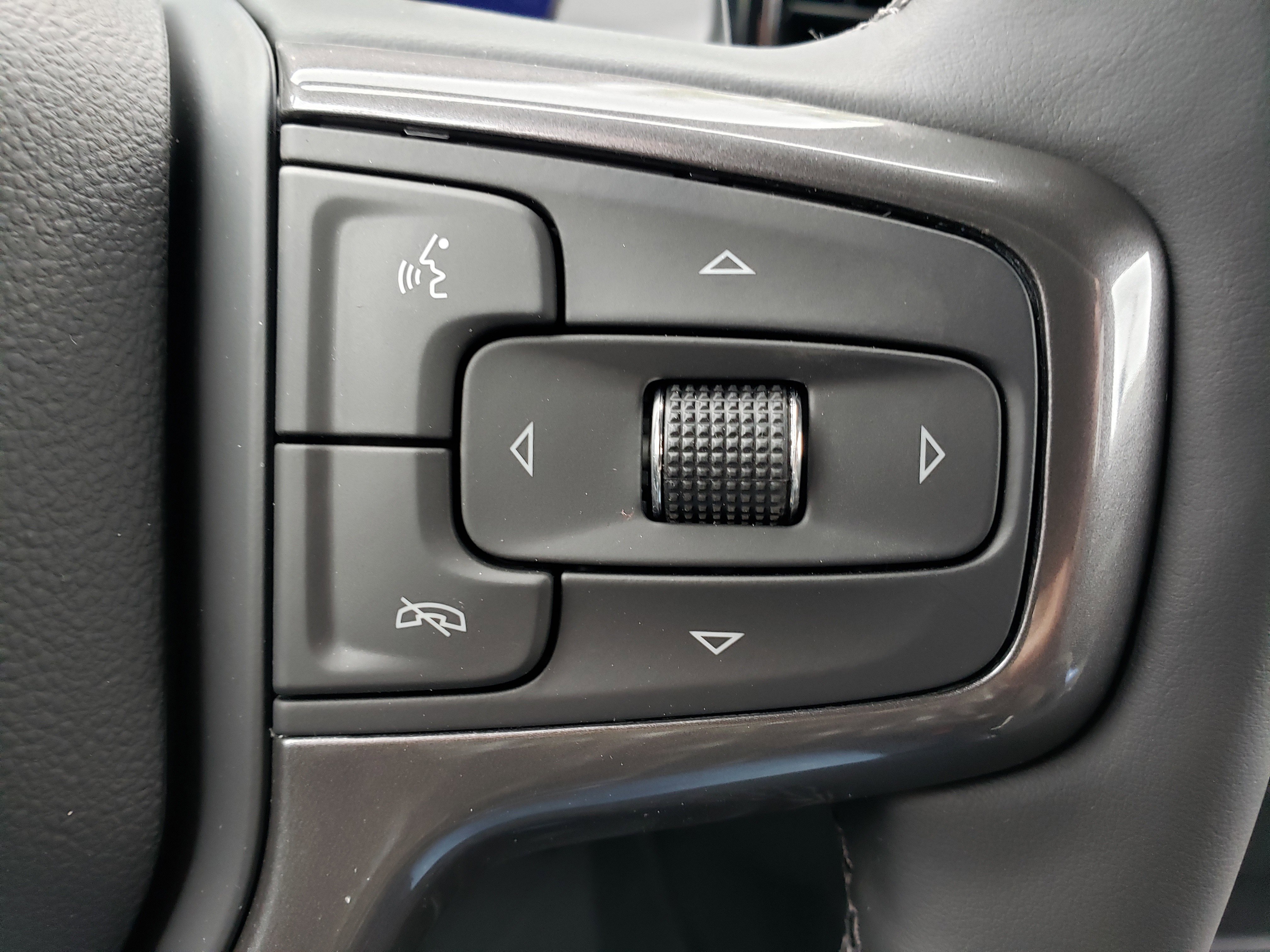 New 2026 Chevrolet Silverado 1500 ZR2 w/ LPO, Dark Essentials Package image 15