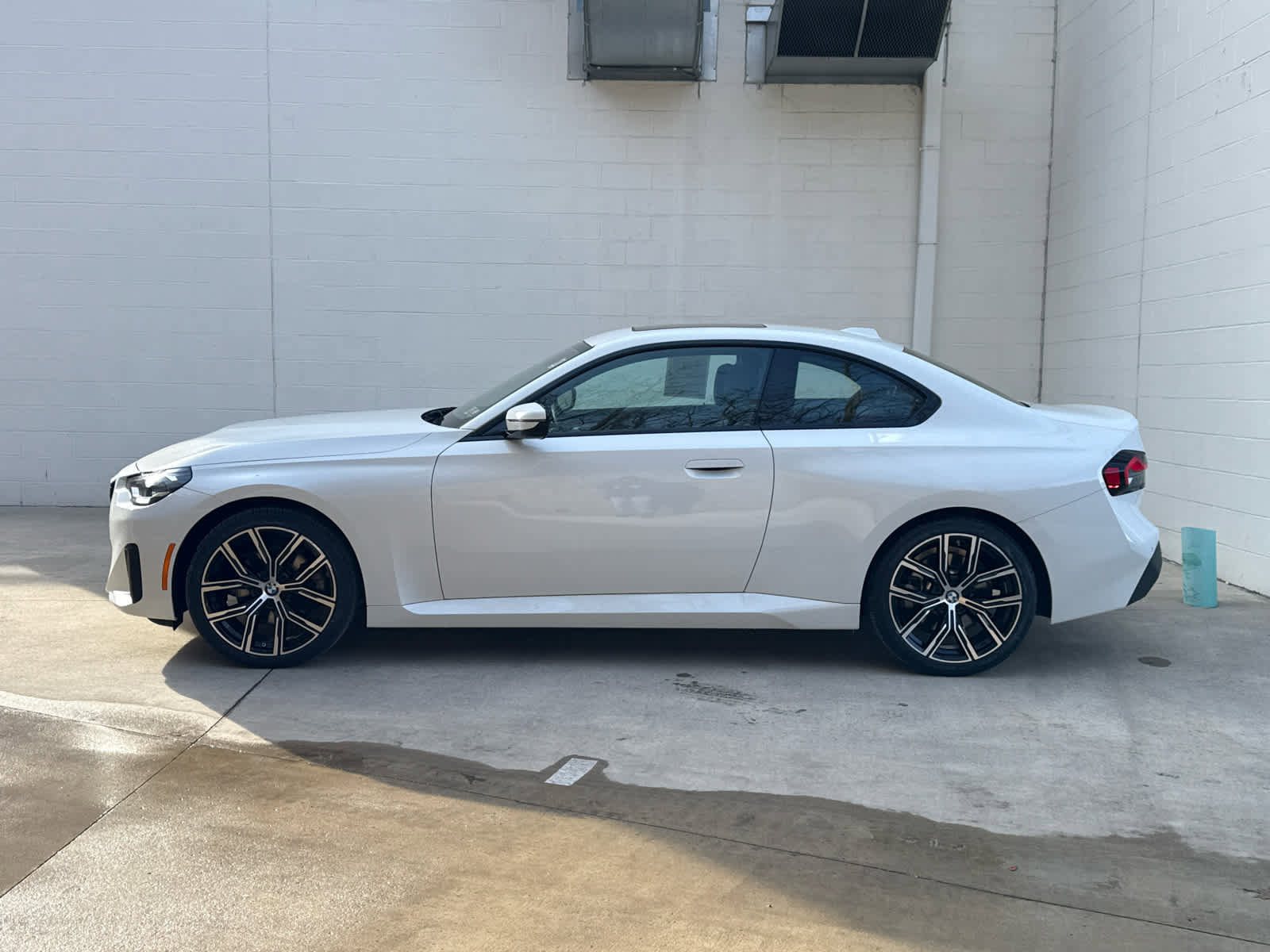 Certified 2024 BMW 230i xDrive Coupe w/ Convenience Package image 5