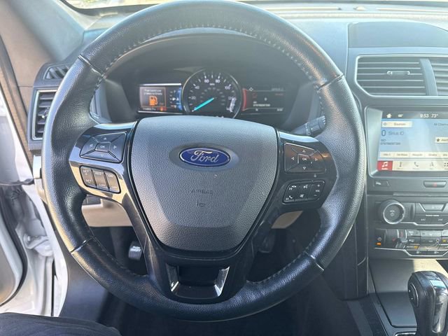 Used 2018 Ford Explorer XLT w/ Equipment Group 202A image 28