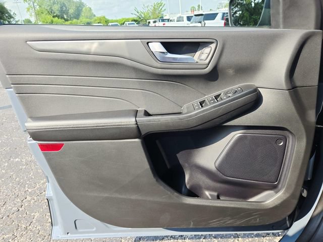 Used 2024 Ford Escape SE FWD image 30