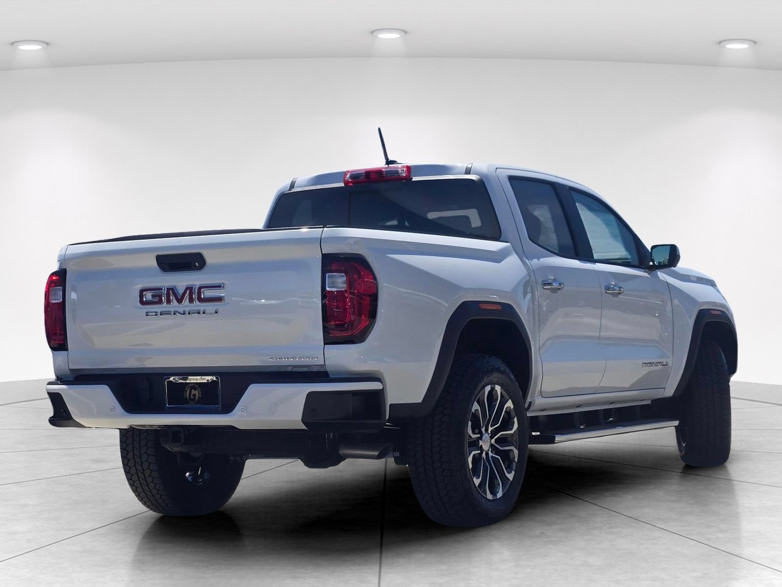 New 2026 GMC Canyon Denali AWD/4WD image 3