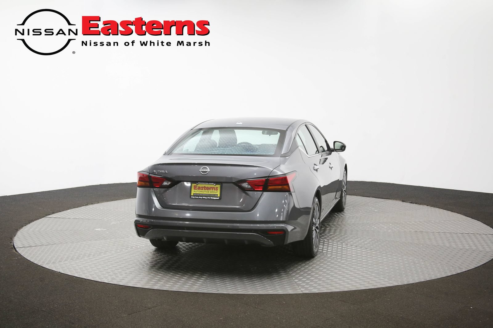 Used 2025 Nissan Altima 2.5 SV FWD image 37