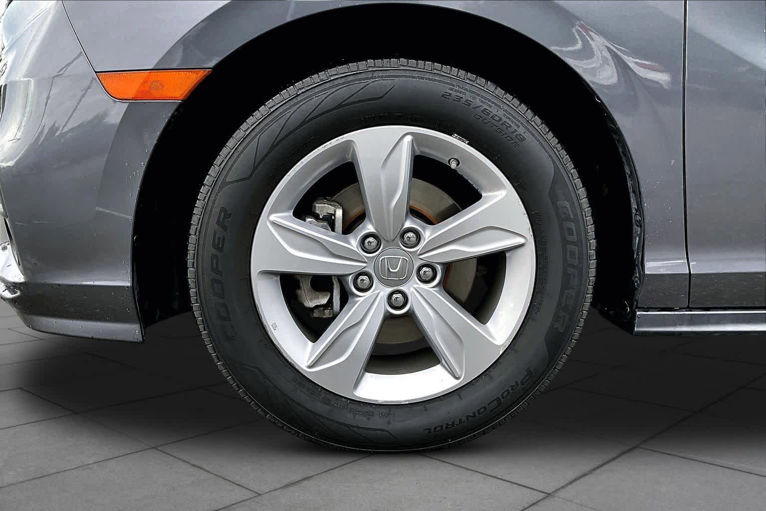 Used 2019 Honda Odyssey EX-L image 10