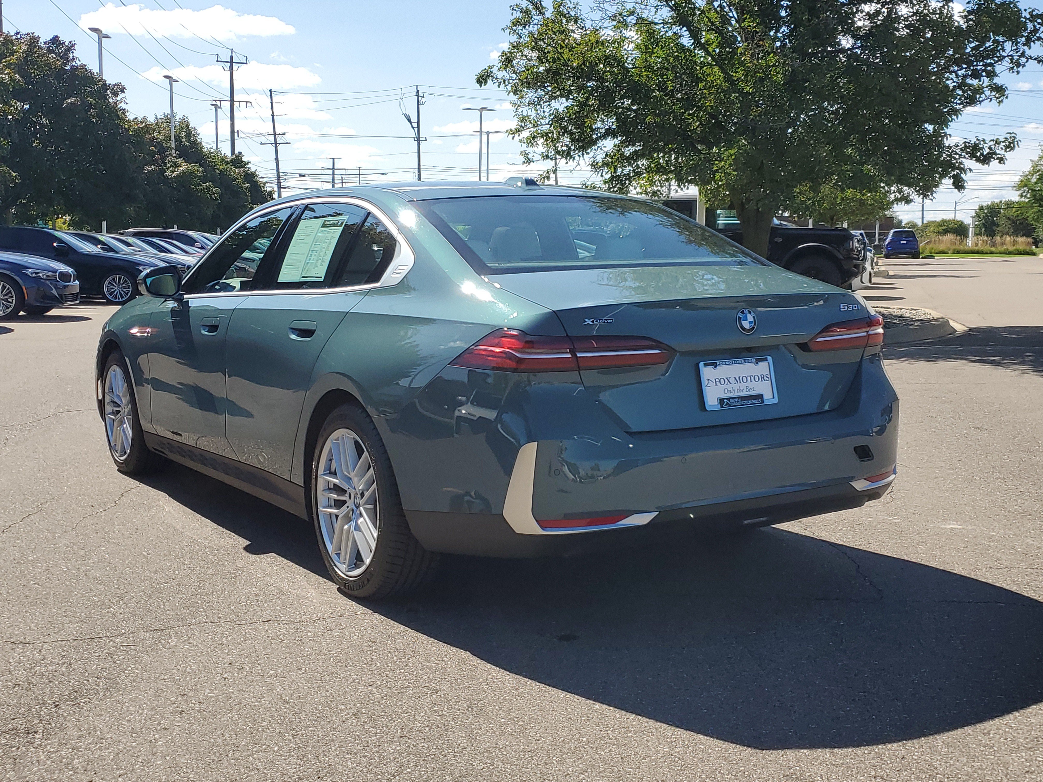 Used 2024 BMW 530i xDrive w/ Premium Package AWD/4WD image 3