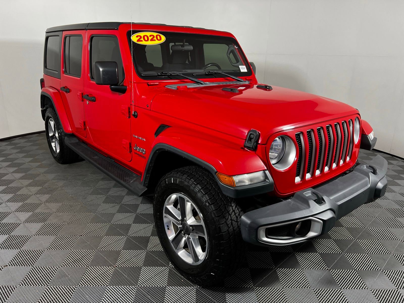 Used 2020 Jeep Wrangler Unlimited Sahara image 3