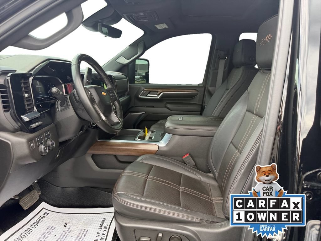 Used 2024 Chevrolet Silverado 2500 High Country w/ Technology Package AWD/4WD image 11