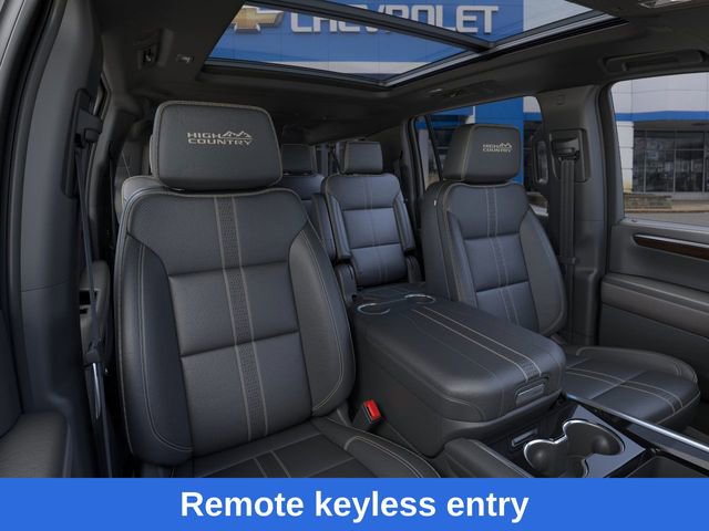 New 2025 Chevrolet Suburban High Country image 17