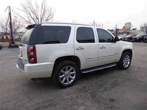 Used 2011 GMC Yukon Denali image 6