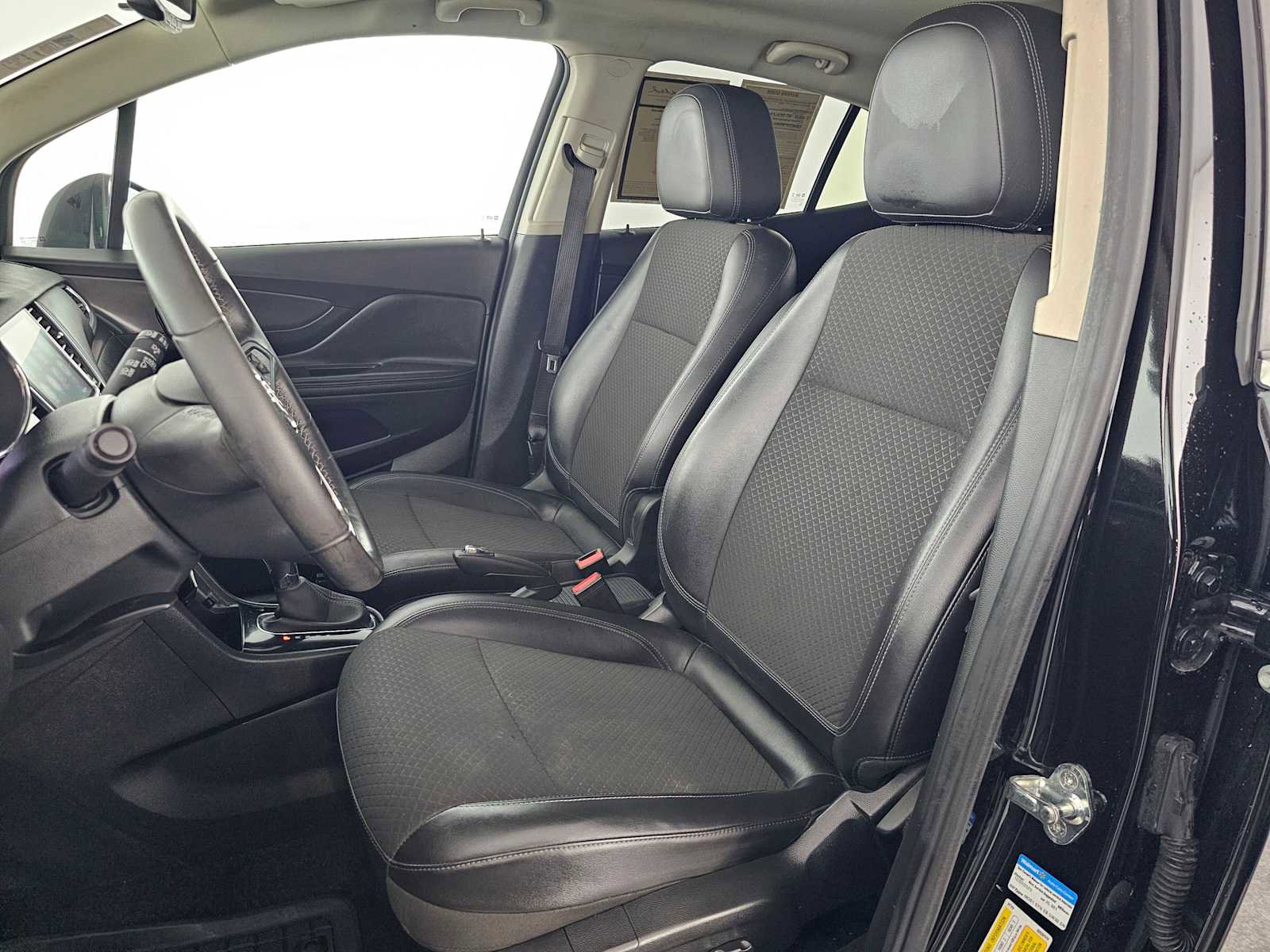 Used 2018 Buick Encore Preferred image 21