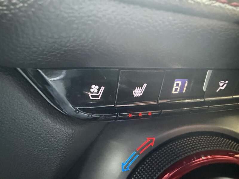 Used 2020 Chevrolet Blazer RS FWD image 25