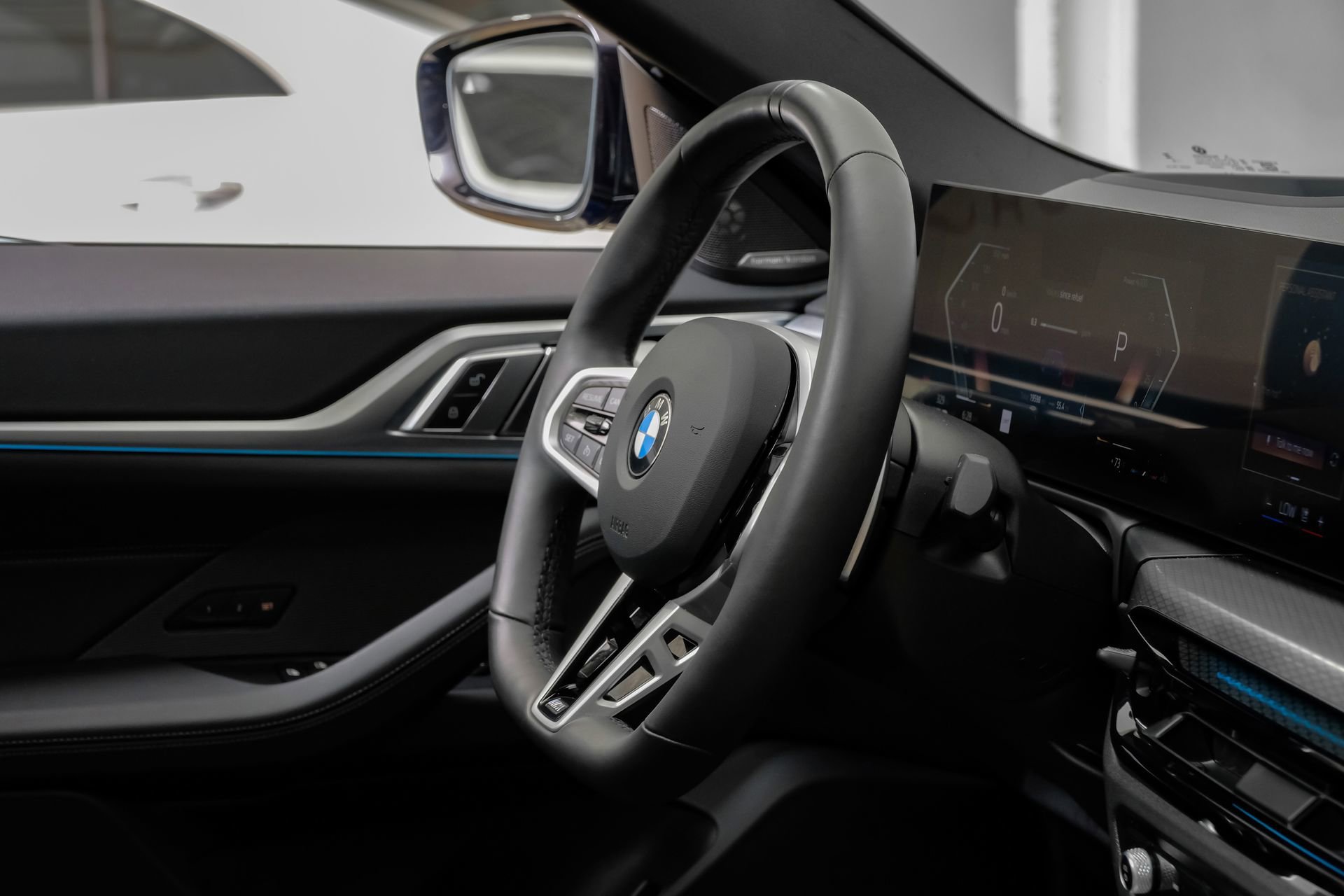 Used 2025 BMW 430i xDrive w/ M Sport Package image 18