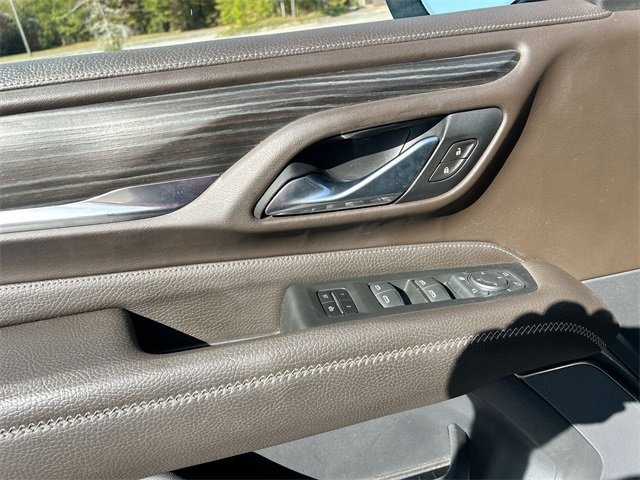 Used 2021 GMC Yukon Denali w/ Denali Premium Package image 17