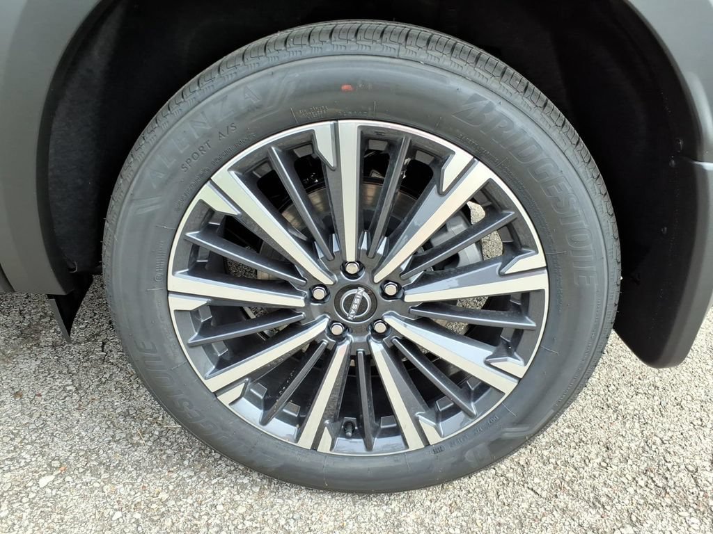 New 2026 Nissan Pathfinder Platinum AWD/4WD image 4
