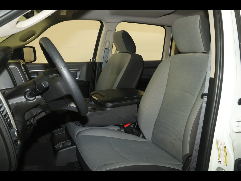 Used 2023 RAM 1500 Classic SLT w/ Electronics Group AWD/4WD image 14