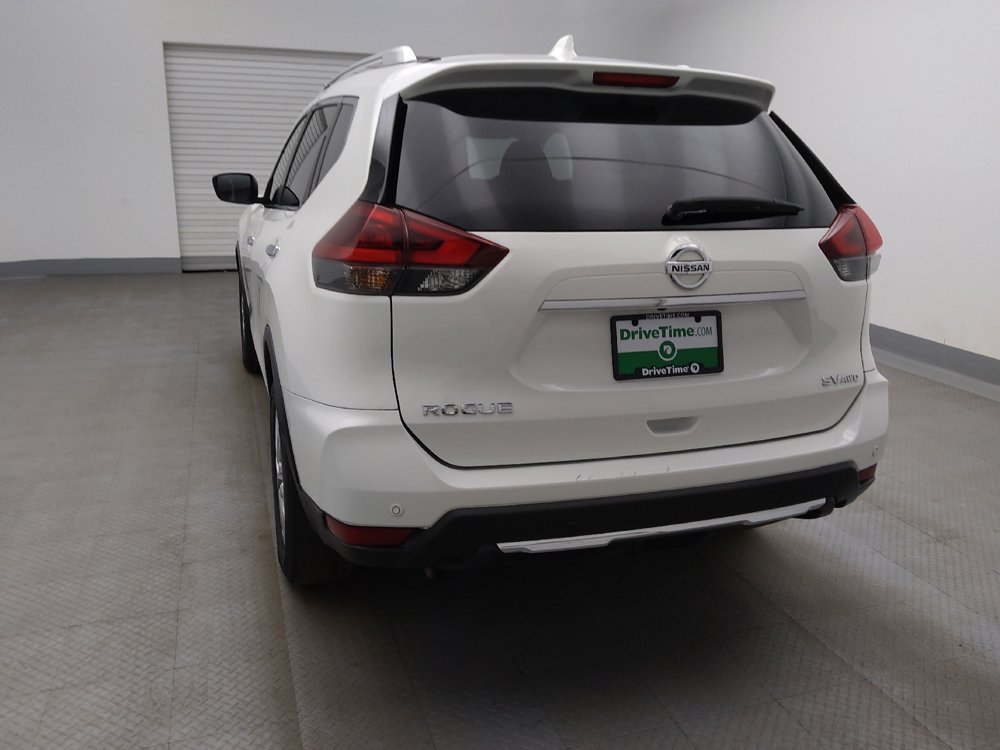 Used 2019 Nissan Rogue SV image 6